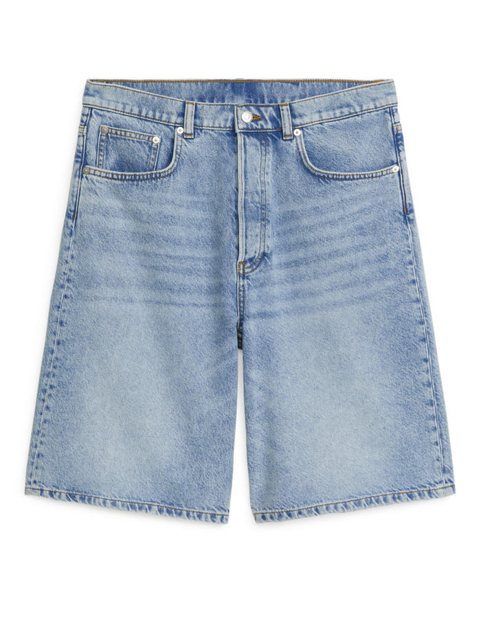 how to, i've worked it out—this is how to make denim shorts look grown-up and elegant