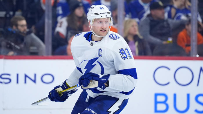 steven stamkos signs four-year deal with predators