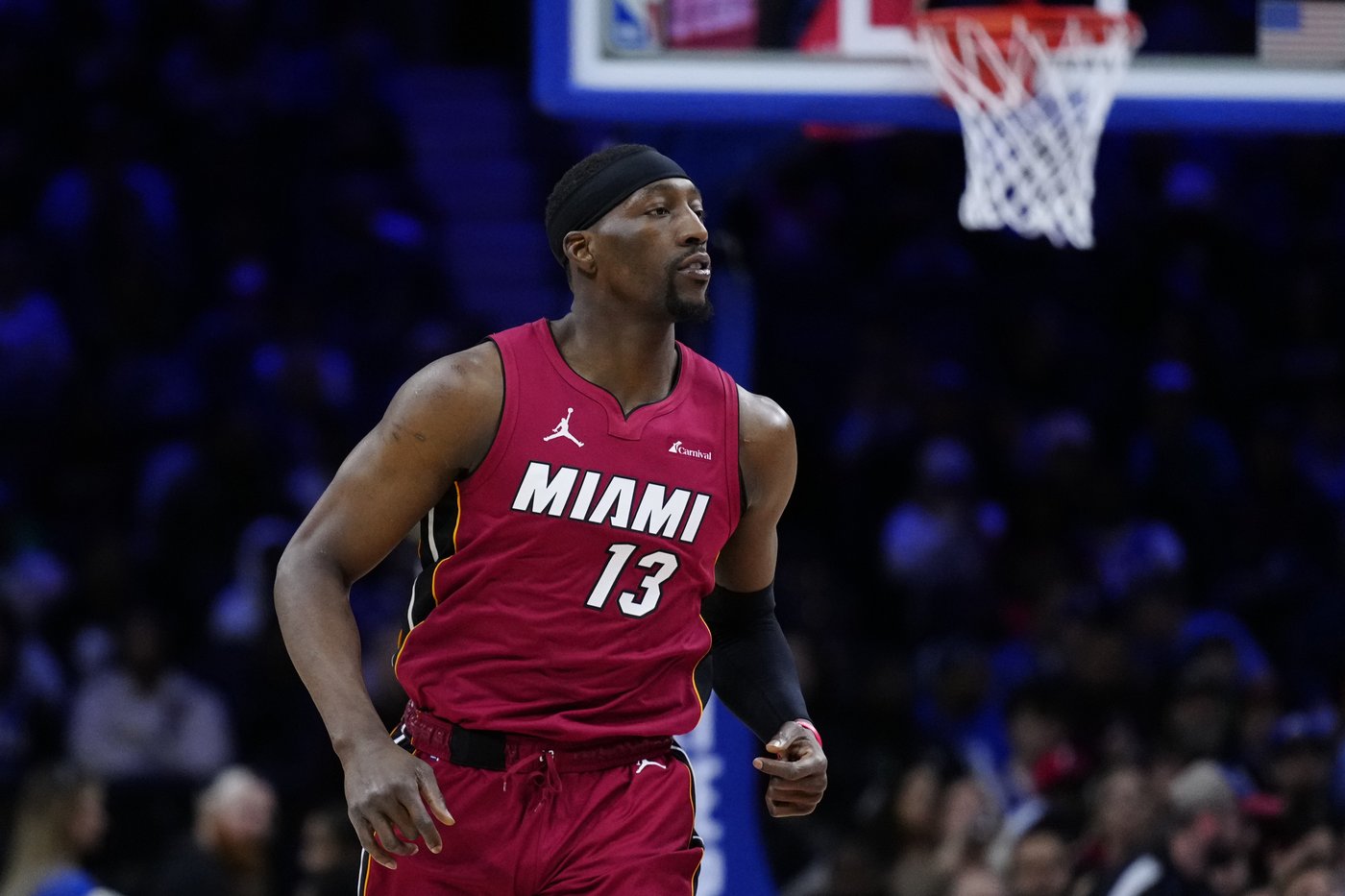 Bam Adebayo Compte Rester Avec Le Heat De Miami - Associated Press