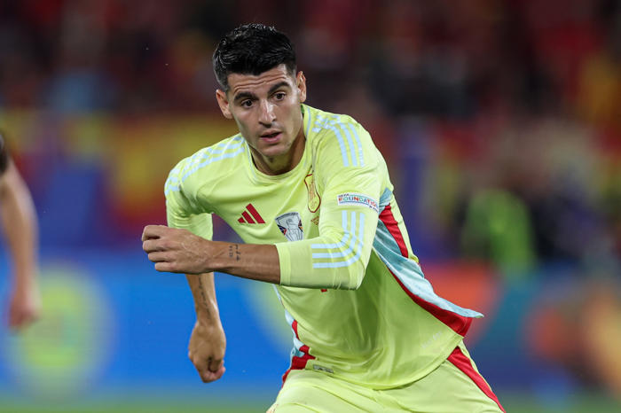 manchester united held talks over spain forward with €12m release clause