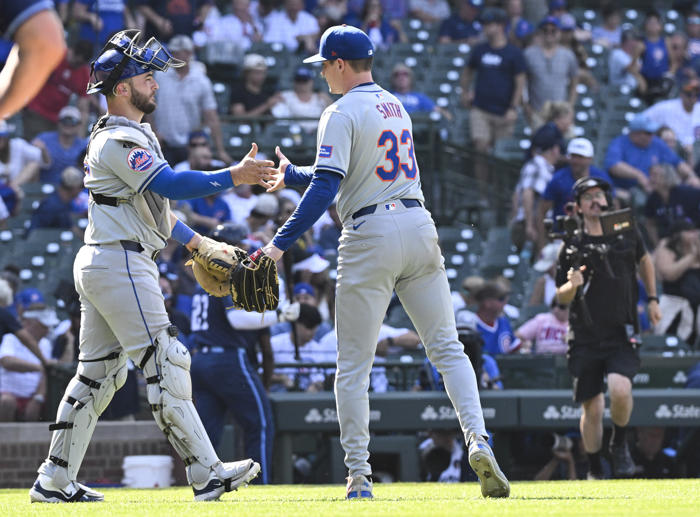 mets put reliever drew smith on 15-day injured list with right elbow sprain