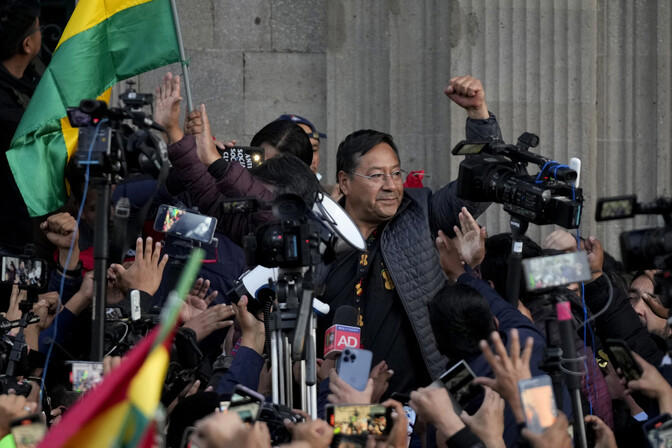 3시간 만에 끝난 볼리비아 쿠데타…“대통령이 시켰다” 정국 대혼란