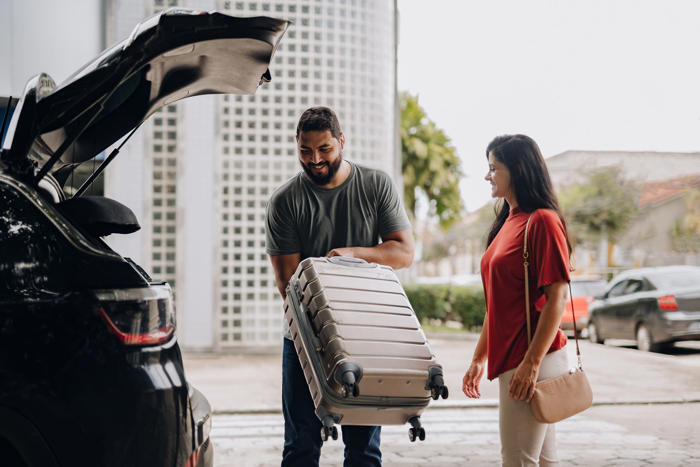 microsoft, uber and lyft drivers share their top strategies for getting you to leave a tip — and why going the extra mile for riders often isn't worth it