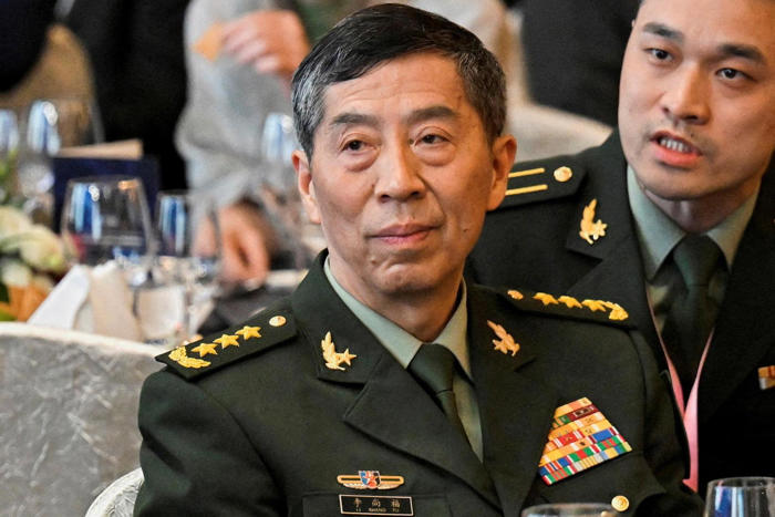 kommunistische partei chinas schließt verschwundenen verteidigungsminister li aus