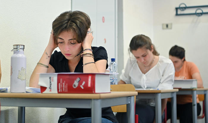 'ammutinamento' alla maturità, scena muta a orale per voti greco