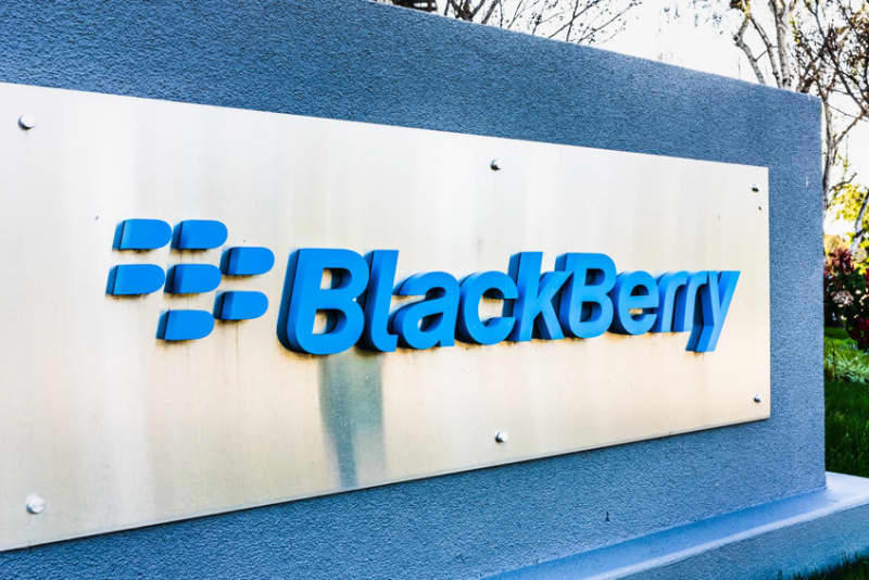 blackberry-aktie steigt nach übertroffenen umsatzprognosen im 1. quartal um 8 %: zeit zum kaufen?
