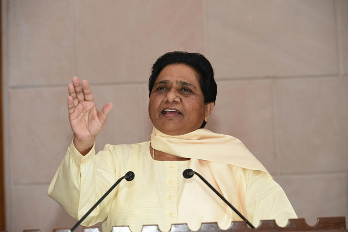 president's address ignored real issues: mayawati