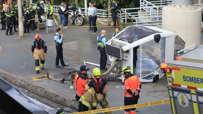 at least one dead and 20 injured in cable car crash