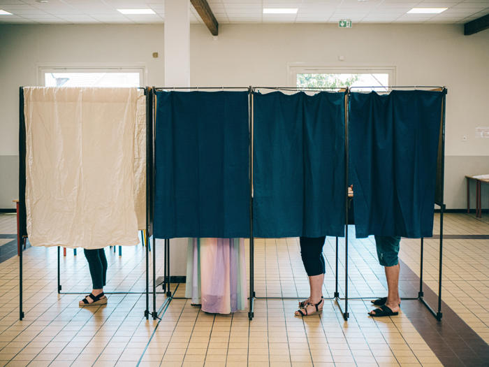 electeurs du rn déboussolés : «ils voulaient absolument un bulletin de vote avec le nom de bardella inscrit dessus»