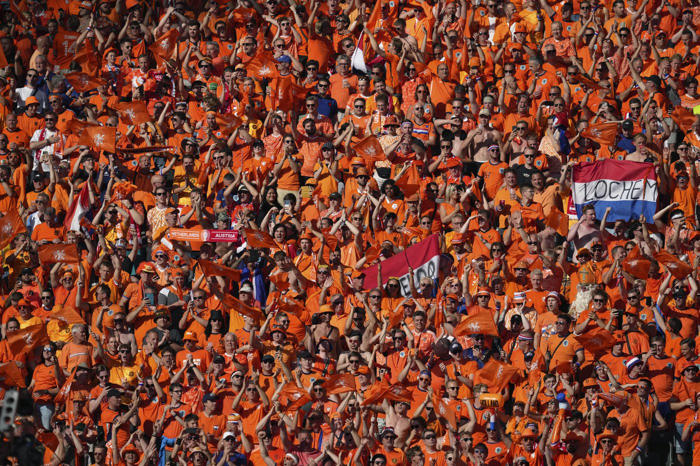 disappointing netherlands team spoiling the oranje fans' party at euro 2024