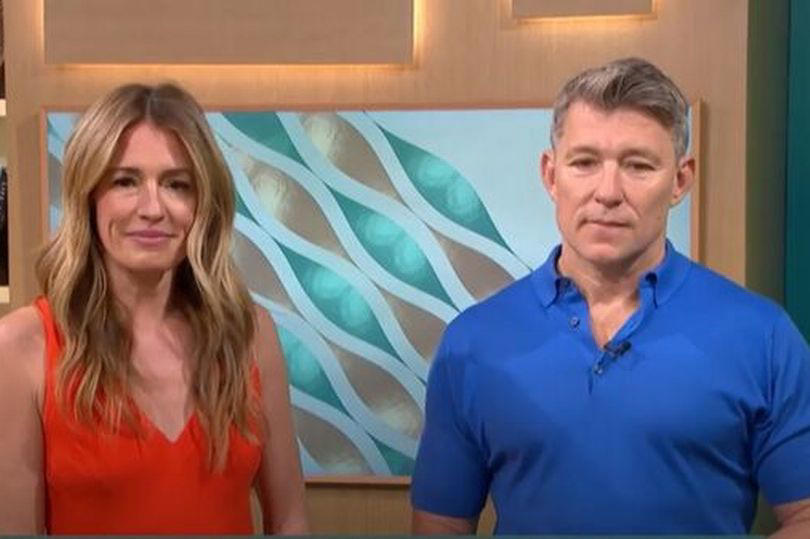 this morning halts show after ben shephard gets distracted minutes into programme