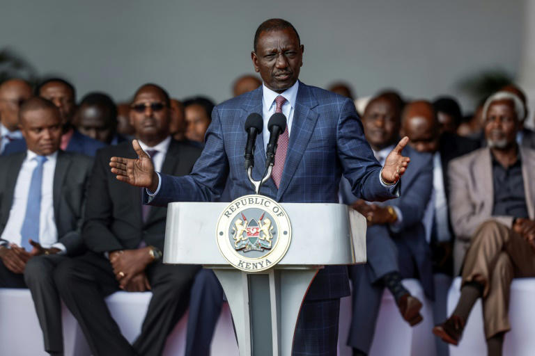 kenya police fire tear gas at protesters after ruto urges talks