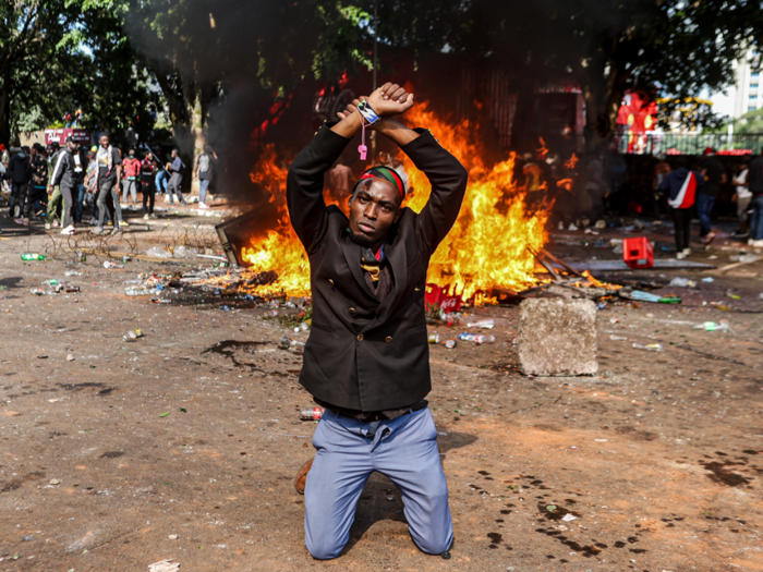 proteste in kenia gehen weiter - hohes polizeiaufgebot