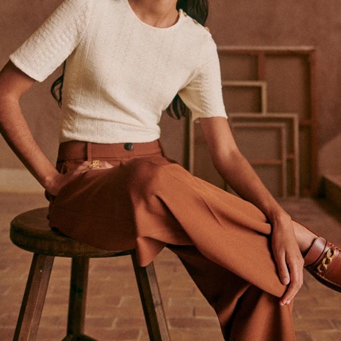 16 Must-Have Clothing Brands for Women in Their 40s and 50s 2 BB1oaJCJ