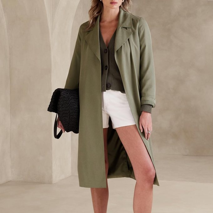 16 Must-Have Clothing Brands for Women in Their 40s and 50s 12 BB1oaO6o