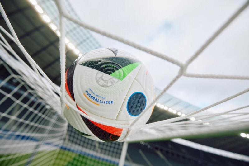 histórico: en el bélgica vs eslovaquia por eurocopa 2024 el balón hizo de juez en gol anulado a lukaku: así operó su tecnología