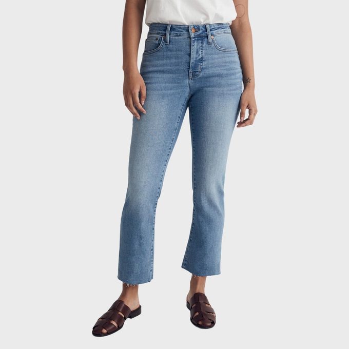16 Must-Have Clothing Brands for Women in Their 40s and 50s 8 BB1oaydA