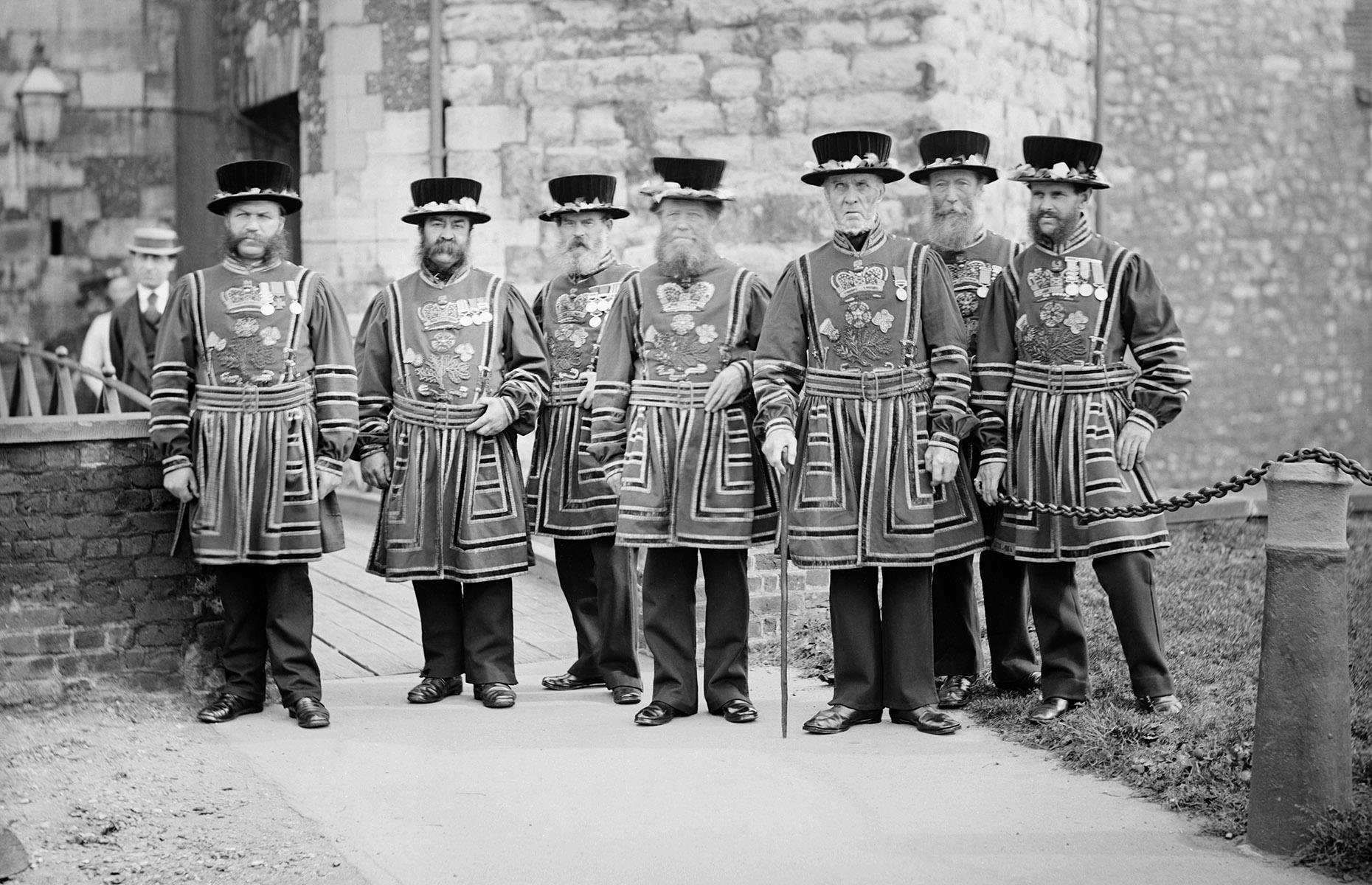 Incredible Historic Photos Of 19th-Century London Reveal A Very ...