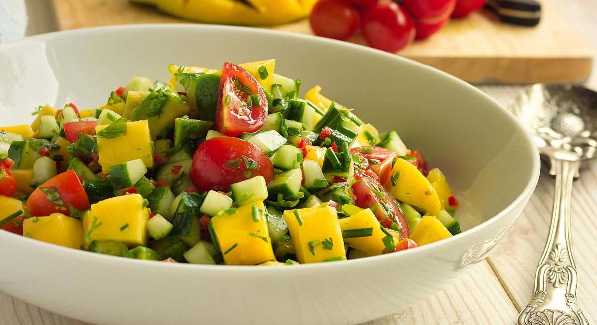 ni tomate ni lechuga: la ensalada ideal para una cena ligera lleva solo tres ingredientes y está buenísima