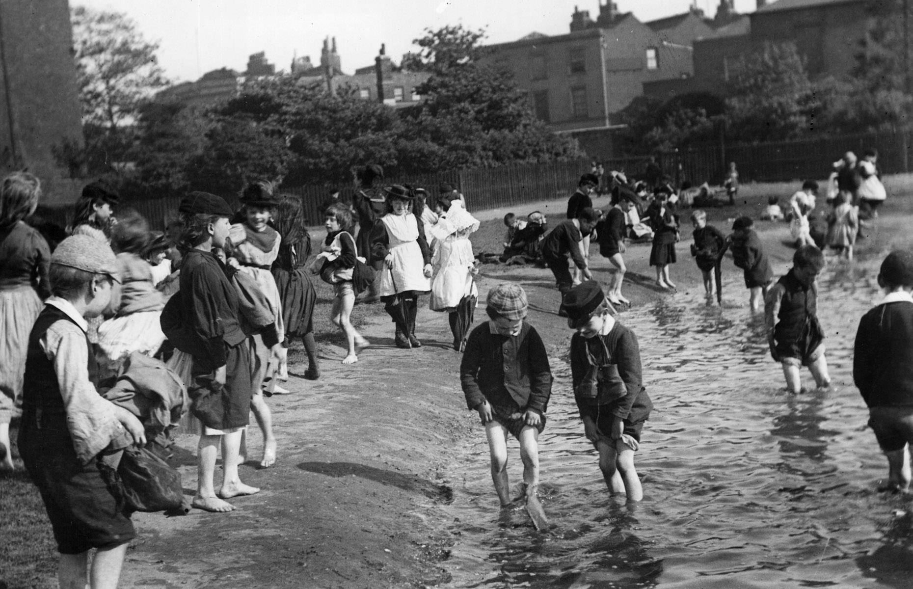 The incredible story of 19th-century London, told through historic photos