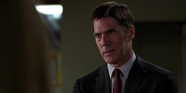 Hotch talking to someone off camera in Criminal Minds season 10