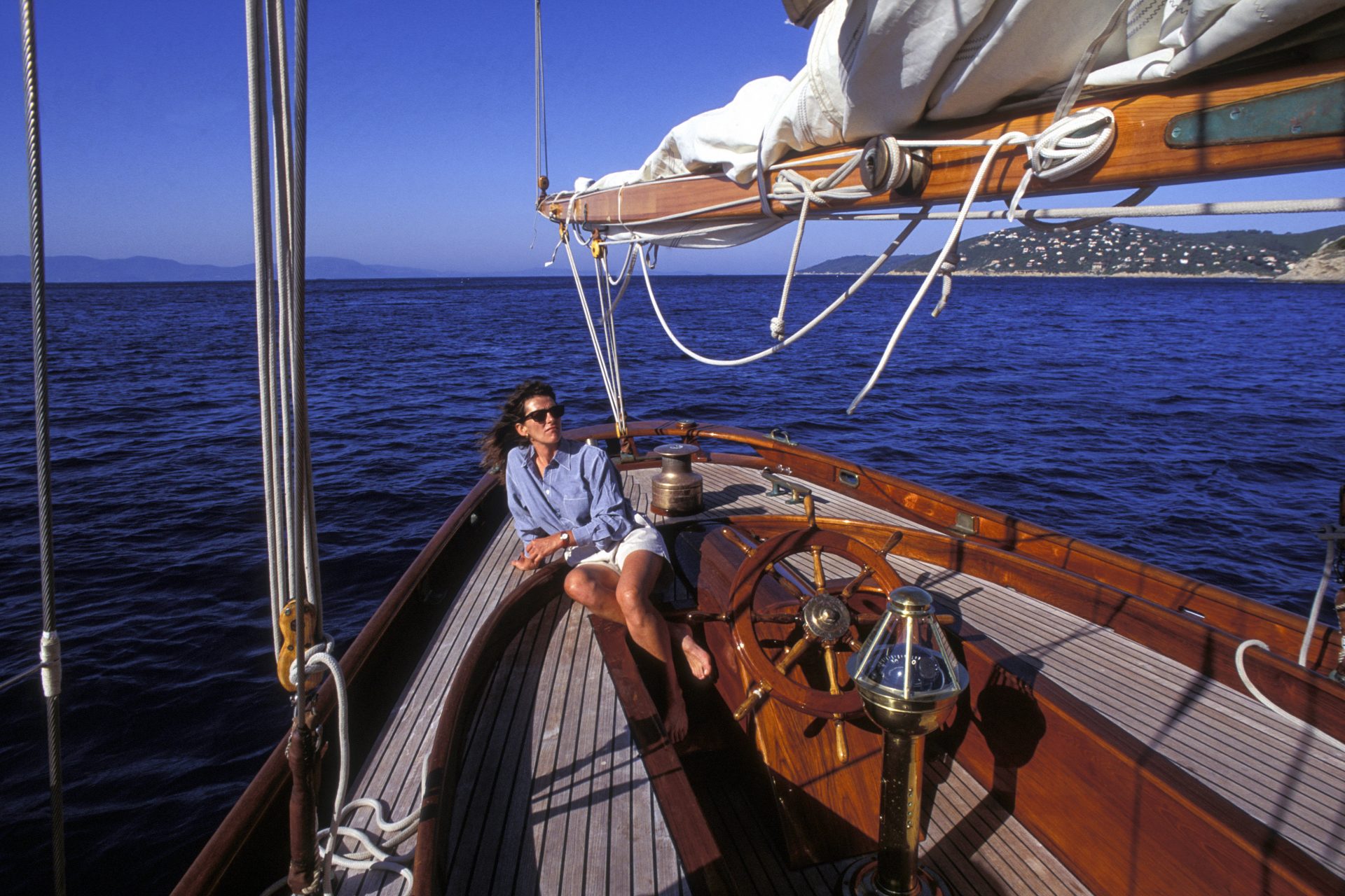 ヘリコプター事故で不慮の死を遂げたセレブたち：世界の政治家、歌手、映画監督......