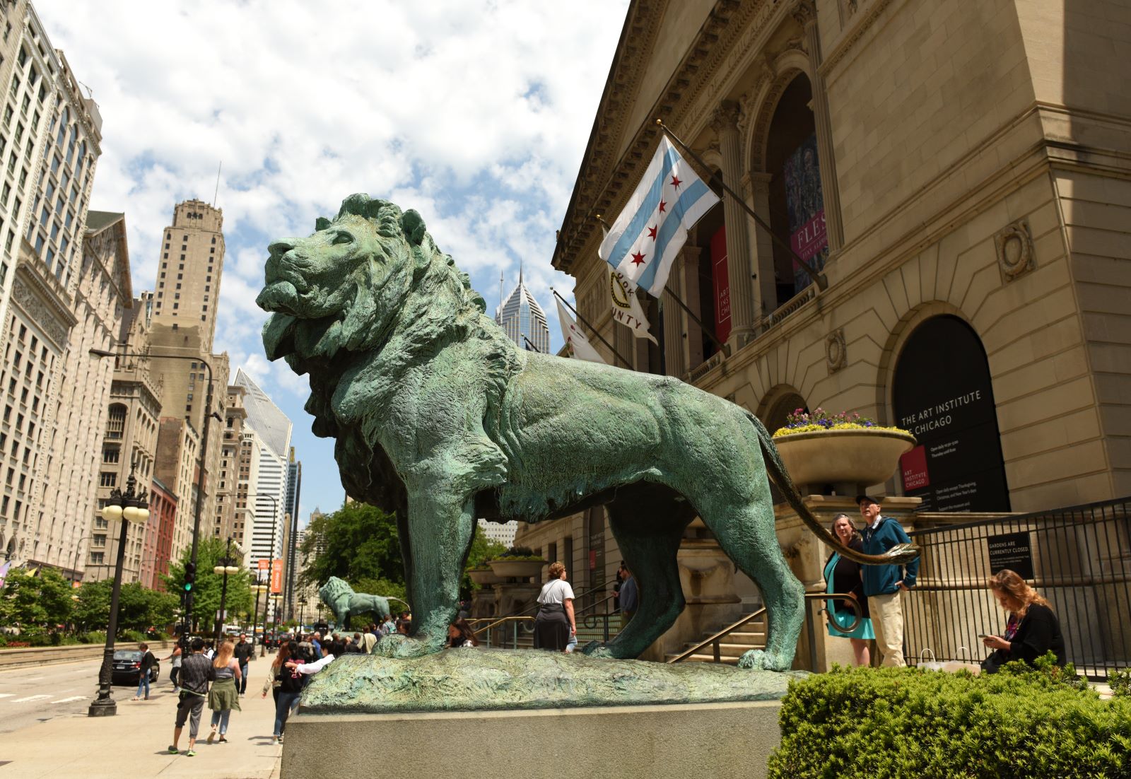 Image credit: Shutterstock / Bumble Dee <p>Chicago’s museums are world-class and, on certain days, they offer free admission. Tip: Check out city passes that offer discounts on multiple attractions.</p>