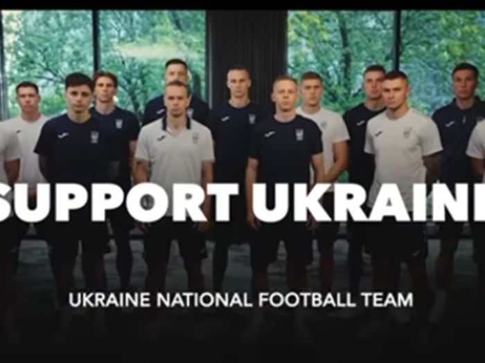 video: ukrajinská fotbalová reprezentace připomíná světu ruskou agresi