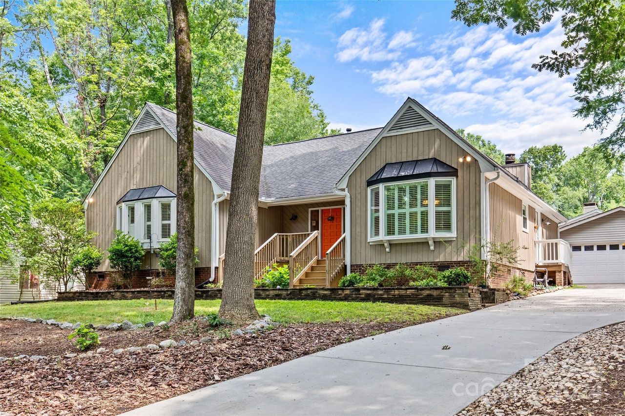 Hot Homes: 5 Houses For Sale In Charlotte Ranging From $625K To $7.5M