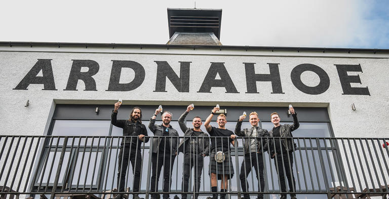 Skerryvore enjoying a dram of Ardnahoe whisky. Credit: Ardnahoe Distillery