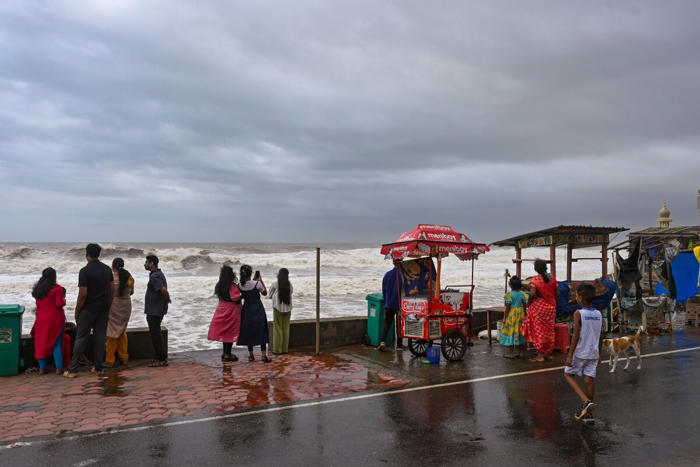 monsoon arrives early in maharashtra, gujarat: where is it now & when will it hit delhi, northern india?