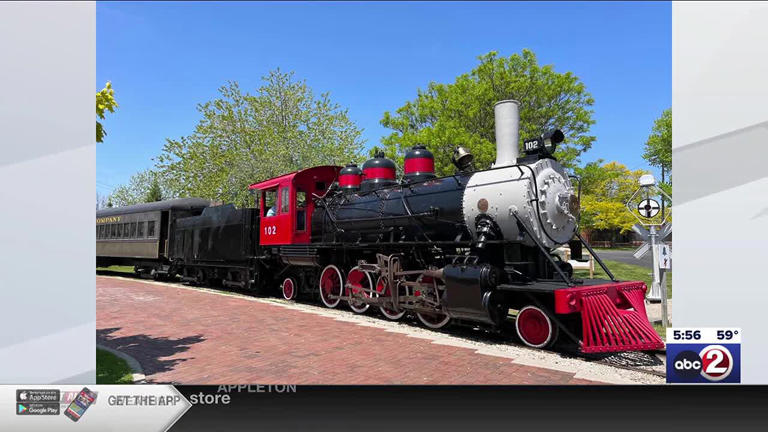 National Railroad Museum offers rides on 100-year-old locomotive