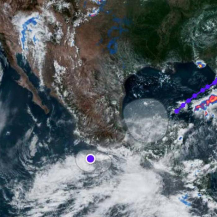 ¡estamos rodeados! conagua mantiene en vigilancia dos potenciales ciclones en costas de méxico
