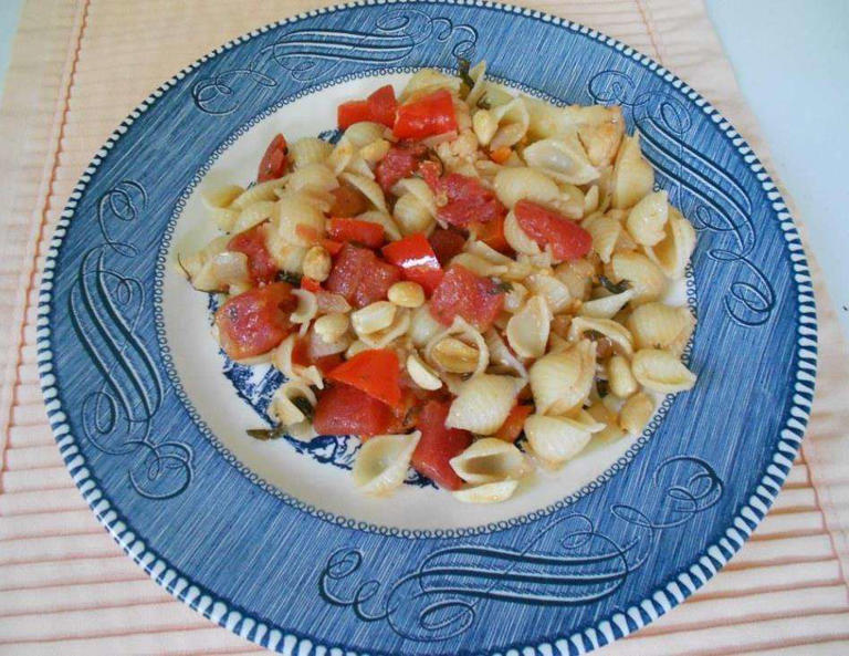 Easy Pasta Primavera with Shells: A Flavorful & Healthy Recipe!