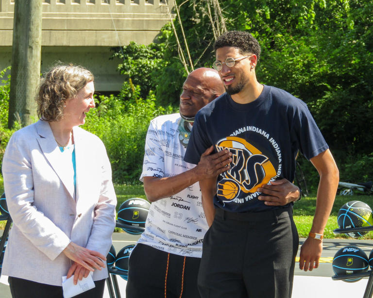 Haliburton Helps Dedicate Public Court. 'we're Incredibly Lucky To Have 