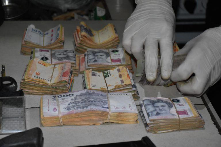 desmantelan una red narco en río cuarto: siete allanamientos y gran secuestro de drogas
