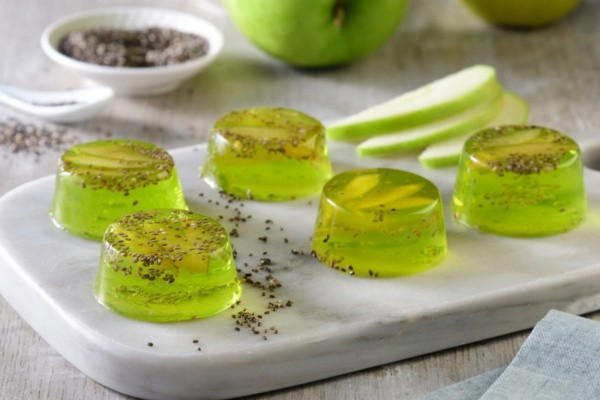 receta de gelatina de manzana verde con chía: rica en colágeno y antioxidantes