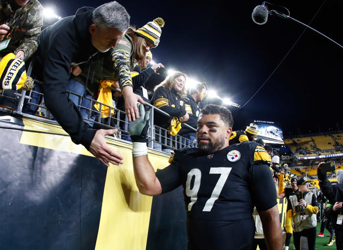 cameron heyward threatens to join pittsburgh steelers’ biggest rivals