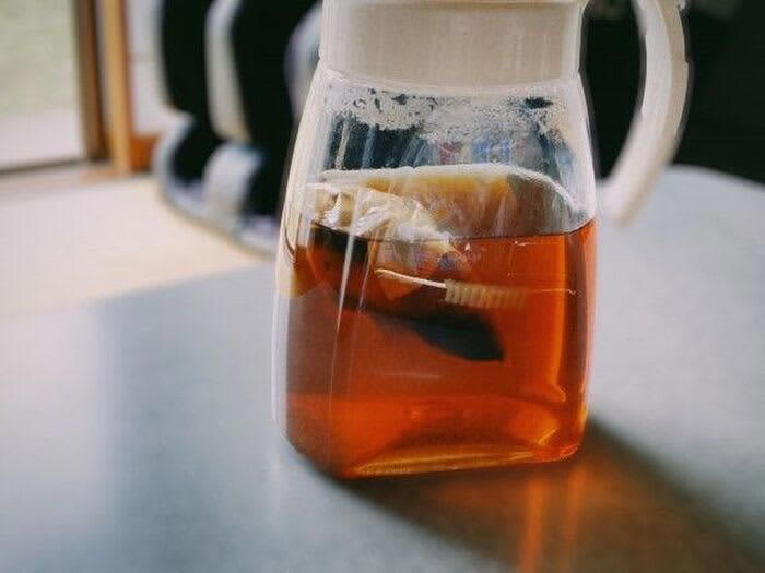 常温で冷ますのはやめてー！！煮出したお茶の正しい保存方法