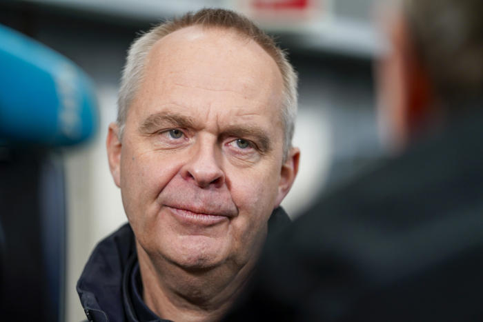 tolldirektøren vil ikke avvise væpnede tollere i nord-norge