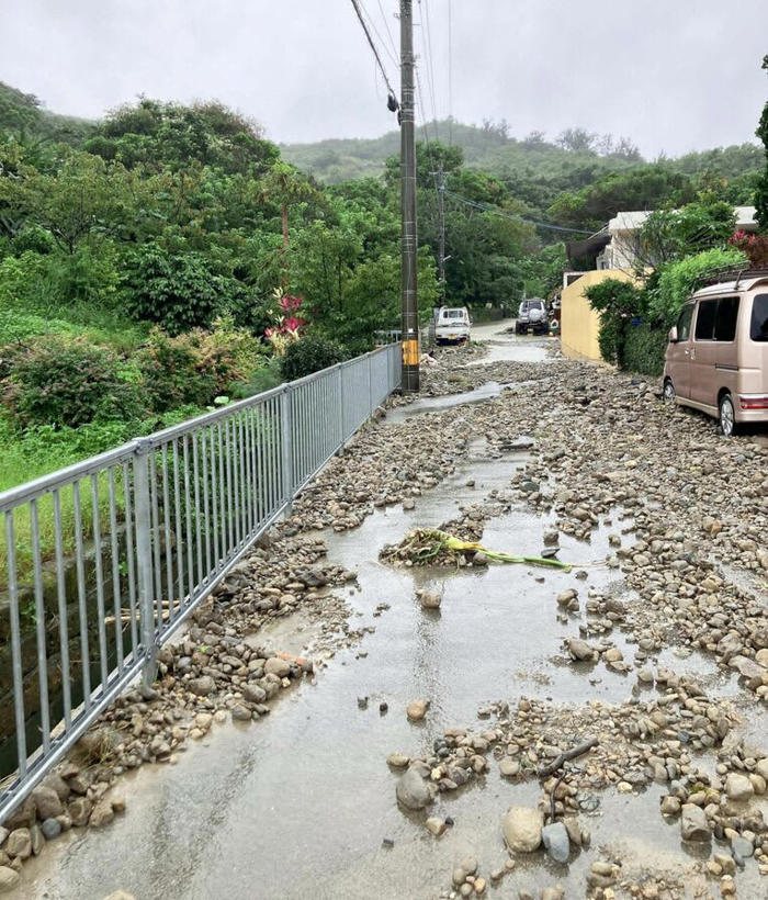 【写真特集：14日】沖縄本島各地で記録的な大雨 冠水や土砂災害の被害【動画あり】