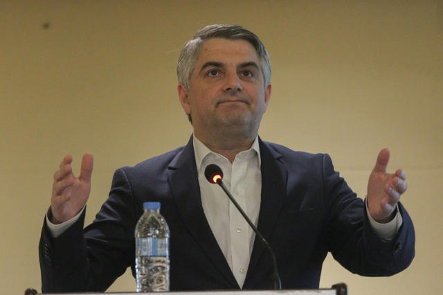 πασοκ: επιμένει ο κωνσταντινόπουλος για εκλογή αρχηγού από τη βάση - έχουμε πιάσει ταβάνι, δεν μας ανησυχεί;