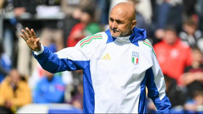 spaletti sebut italia tak terbebani status juara bertahan euro: raksasa tidak takut!