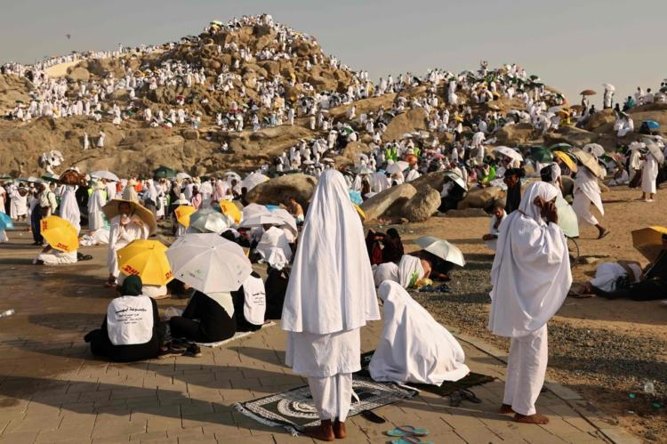 sous une chaleur extrême, un million et demi de fidèles musulmans attendus à la mecque pour le hajj
