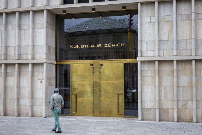 prestigiøst schweizisk museum fjerner fem malerier