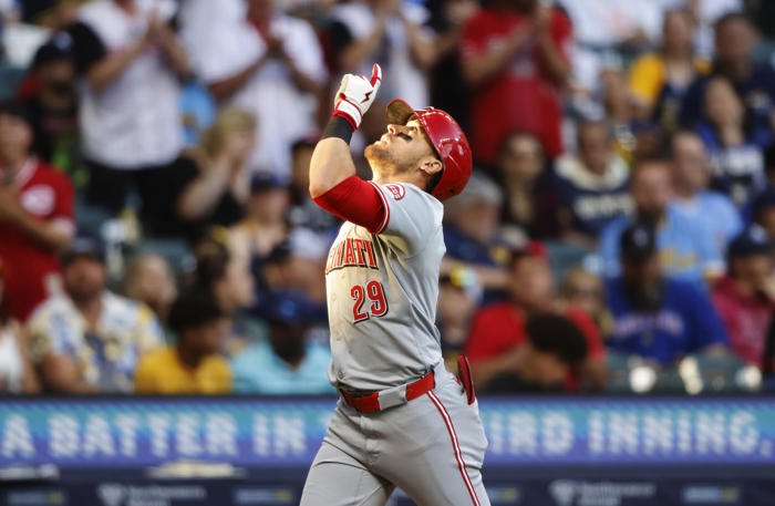 friedl and candelario homer off peralta as reds edge brewers 6-5