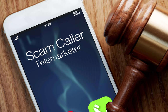 telcos begin caller id service trials