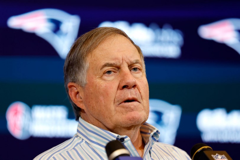 Photo Of Bill Belichick, 72, With 24-Year-Old Ex-Cheerleader Girlfriend ...