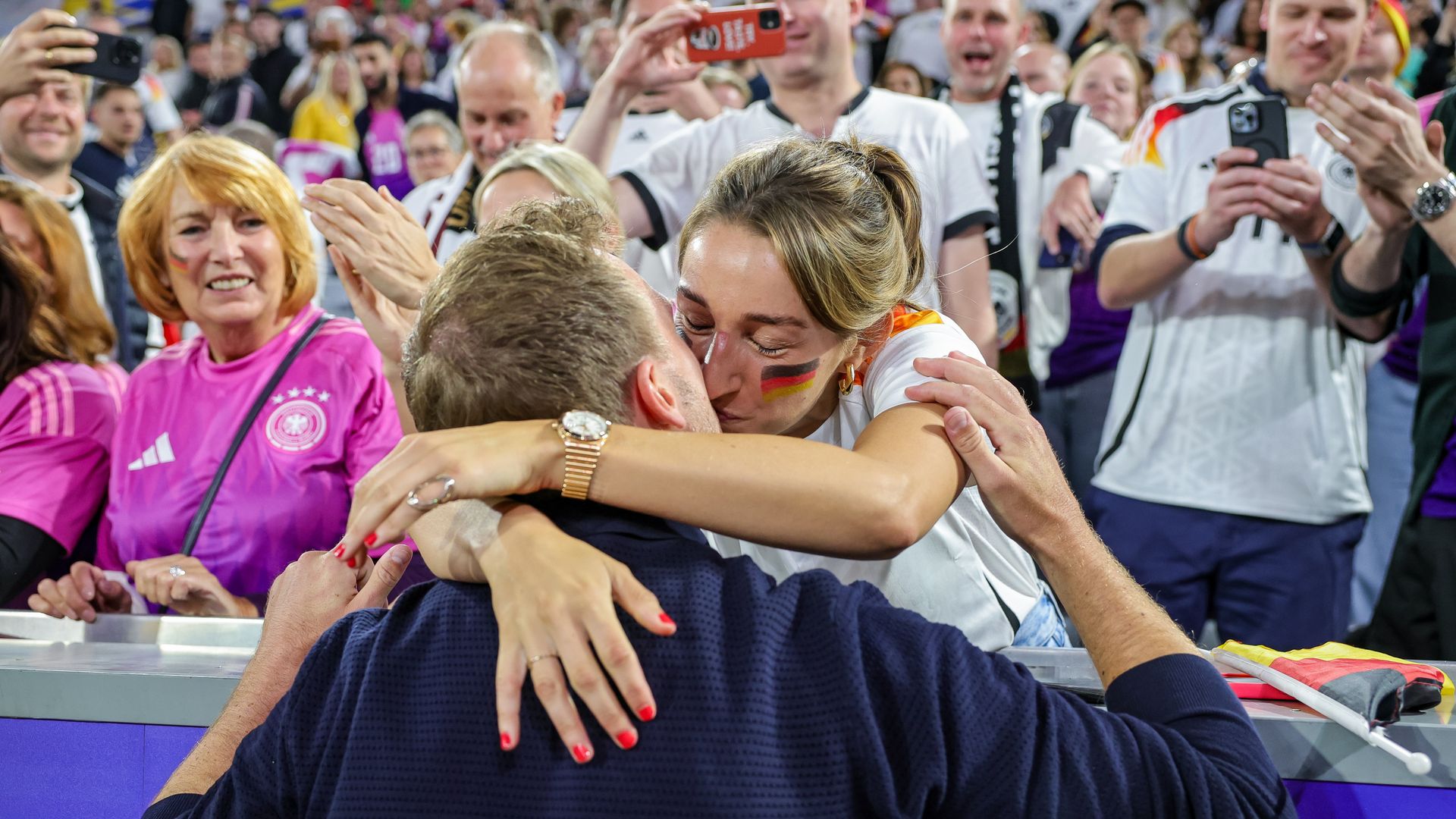 EM 2024: Julian Nagelsmann Mit Freundin Lena Wurzenberger Nach Dem ...