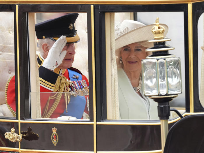uk royals unite on palace balcony as princess of wales returns to public view after cancer diagnosis